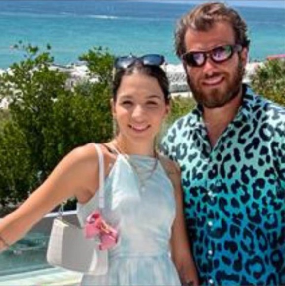 Meet your Posher, Daniela - Picture 1 of 1